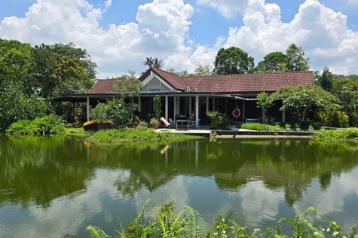 Mrs Ivy Singh-Lim and Mr Lim Ho Seng’s house on Bollywood Farms.