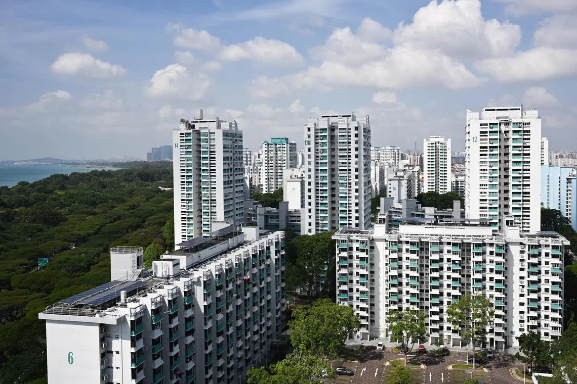 வரலாறு காணாத அளவில் 36,000 சொத்து முகவர்கள்