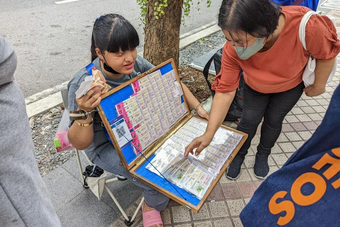 லாட்டரிச் சீட்டில் இழந்த தொகை சேமிப்பாகும்: தாய்லாந்து திட்டம்