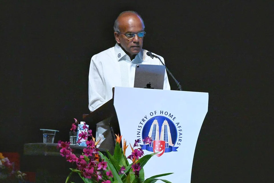 விருதுவிழாவில் உள்துறை, சட்ட அமைச்சர் கா. சண்முகம் சிறப்பு விருந்தினராகக் கலந்துகொண்டார்.