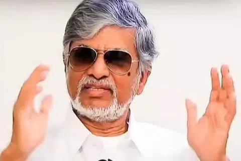 எஸ்.ஏ. சந்திரசேகர்.