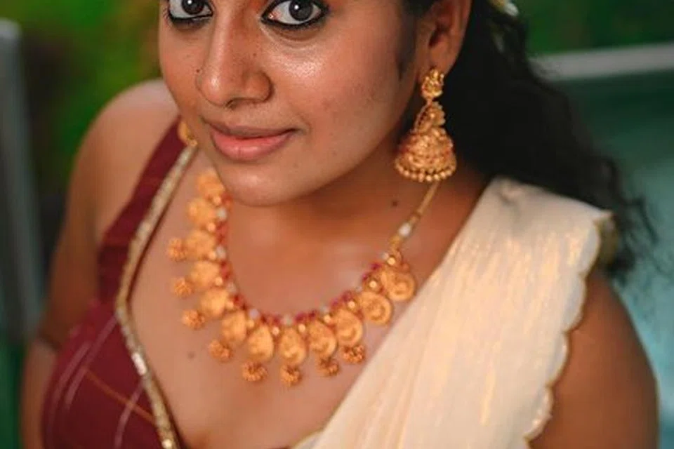 நிமிஷா சஜயன்.