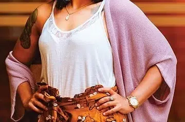 மீரா வாசுதேவன்.