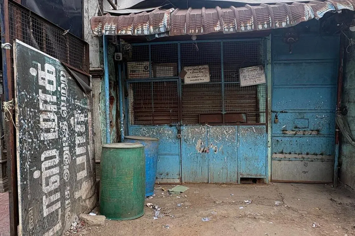 மூடப்பட்ட மதுக்கடை ஊழியர்களுக்கு மாற்றுப்பணி: தமிழக அரசு உத்தரவு