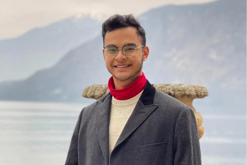  மாணவர் மித்ரா ரென் சச்சிதானந்தன்.