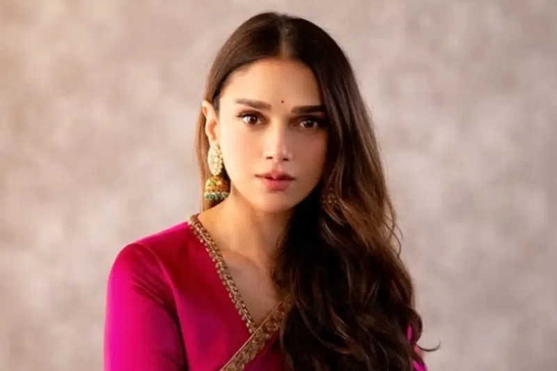 உணவுமுறையை ரசிகர்களுடன் பகிர்ந்த அதிதி ராவ்