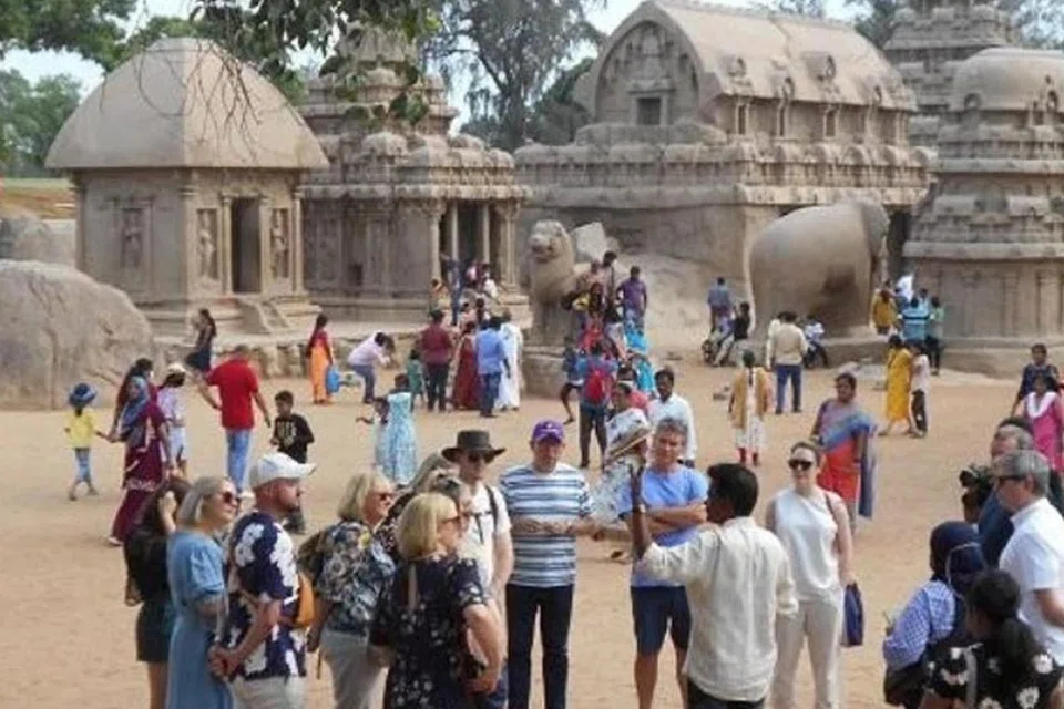 தமிழ்நாட்டை நோக்கிப் பேரளவில் வருகையளித்த சுற்றுலாப் பயணிகளால் சுற்றுலா வளர்ச்சிக் கழக வருமானம் 2023-24ல் 5 மடங்கு அதிகரித்தது.