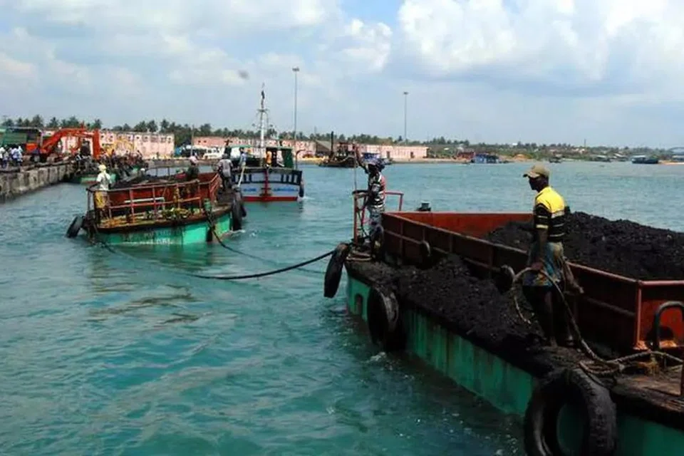 கடலூரில் 10 மில்லியன் மெட்ரிக் டன் சரக்குகளைக் கையாளக் கூடிய புதிய துறைமுகம் அமைக்க தமிழ்நாடு அரசு திட்டமிட்டுள்ளது.