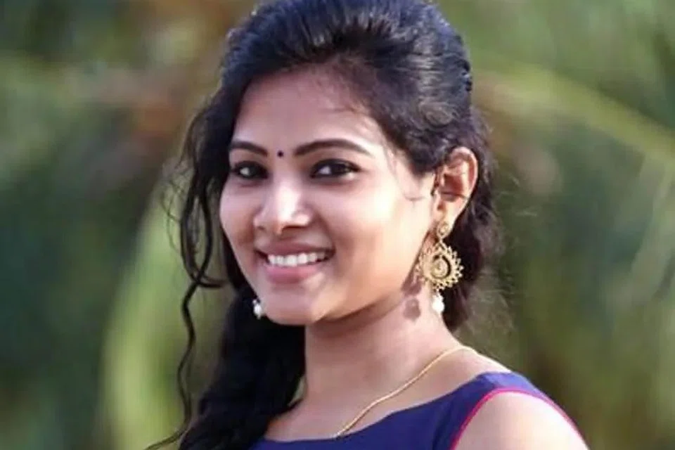 திவ்யா துரைசாமி.