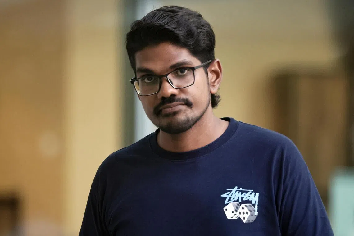 தகவல்களை நண்பருடன் பகிர்ந்த காவல்துறை அதிகாரிக்குச் சிறை