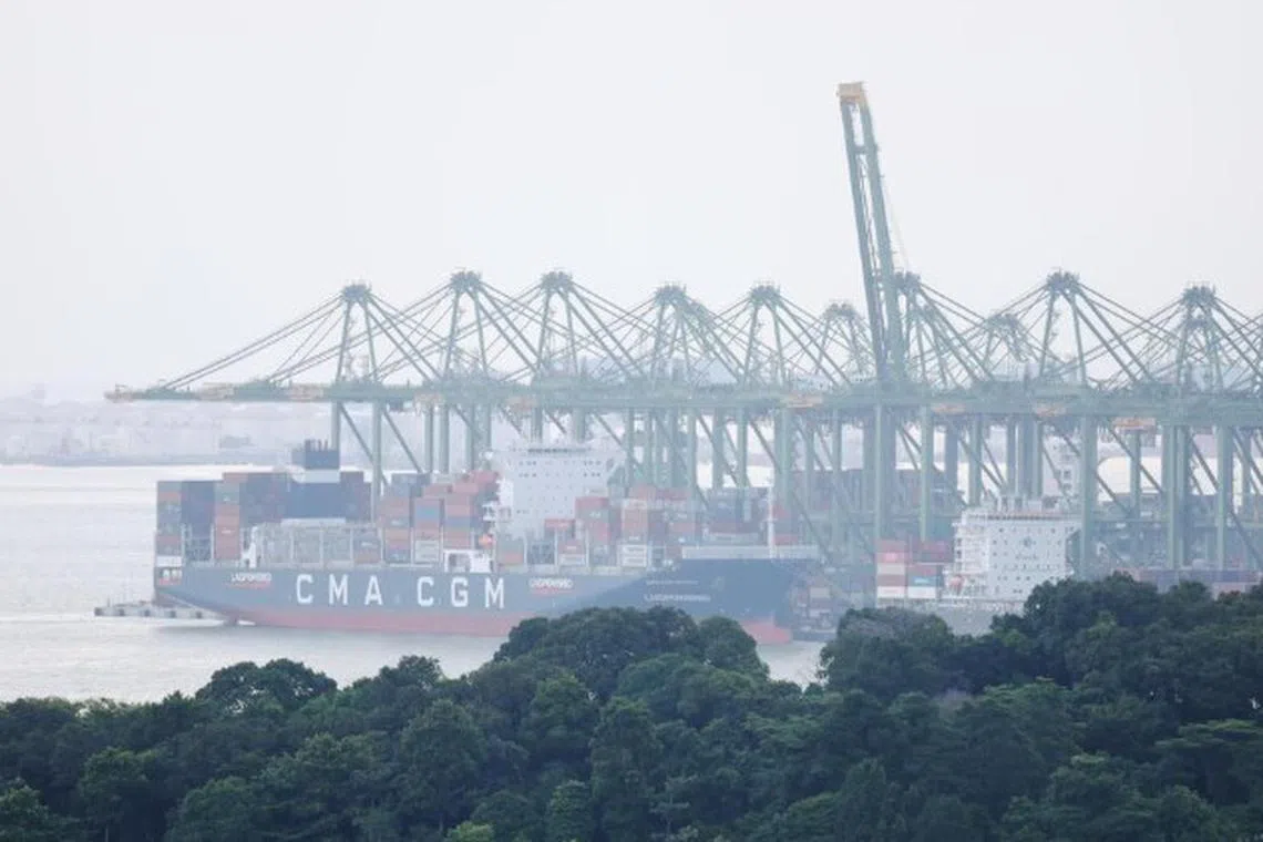 உலகின் ஆகச்சிறந்த கடல்துறைமுகமாக சிங்கப்பூர் துறைமுகம் மீண்டும் தேர்வு