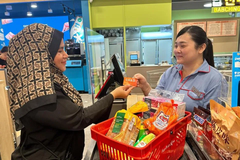 நீல நிற, ஆரஞ்சு நிற சாஸ் அட்டைதாரர்களுக்கான விலைச் சலுகை இரட்டிப்பாகிறது.