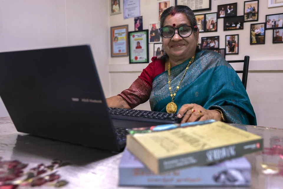 சிங்கப்பூரின் கலை, கலாசாரத் துறைகளுக்குச் சிறப்பான பங்களிப்பை வழங்கியதற்காக ‘மகளிர் ஹால் ஆஃப் ஃபேம் சிங்கப்பூர்’ பட்டியலில் எழுத்தாளர் கமலாதேவி அரவிந்தன், 74, சேர்க்கப்பட்டுள்ளார்.