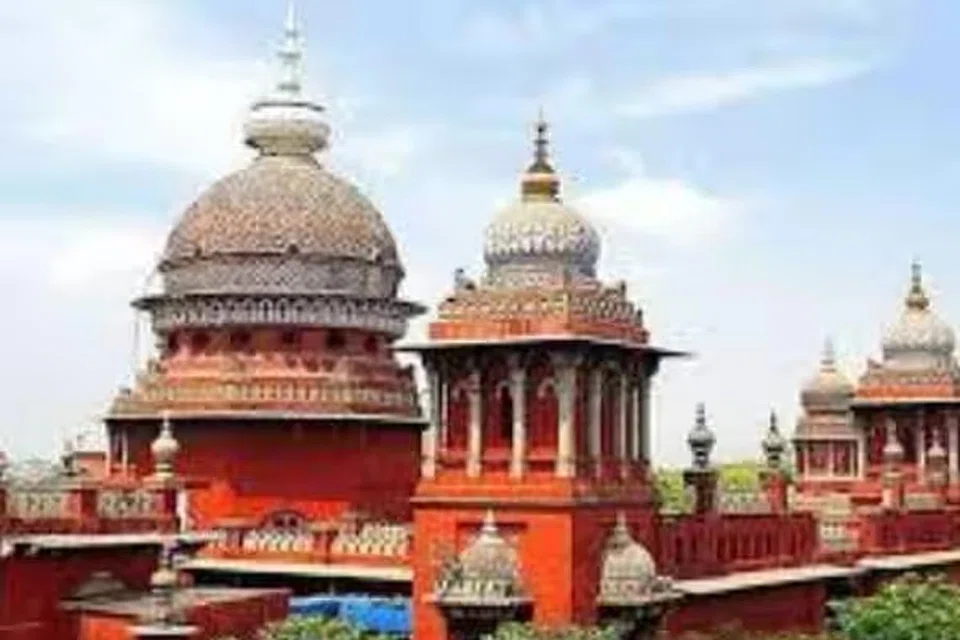 உயர்நீதிமன்றம்.