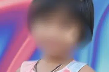 சிறுமியைப் பாதுகாவலர் ஒருவர் பின்தொடர்ந்தது கண்காணிப்பு கேமரா மூலம் தெரியவந்துள்ளது.