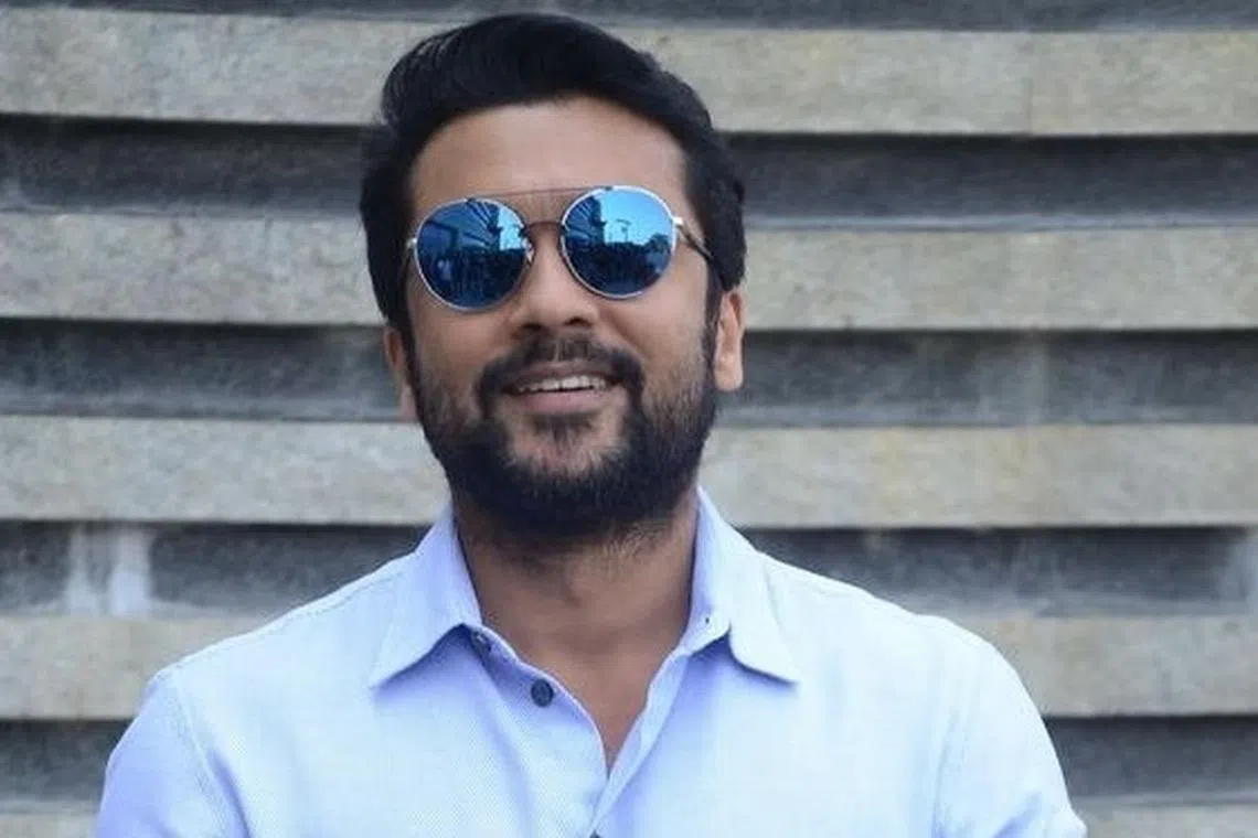 திருவிழா பாடலுக்கு சூர்யா, திரிஷா உற்சாக நடனம்