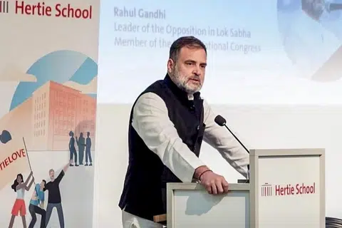 பெர்லினில் உரையாற்றிய ராகுல் காந்தி.