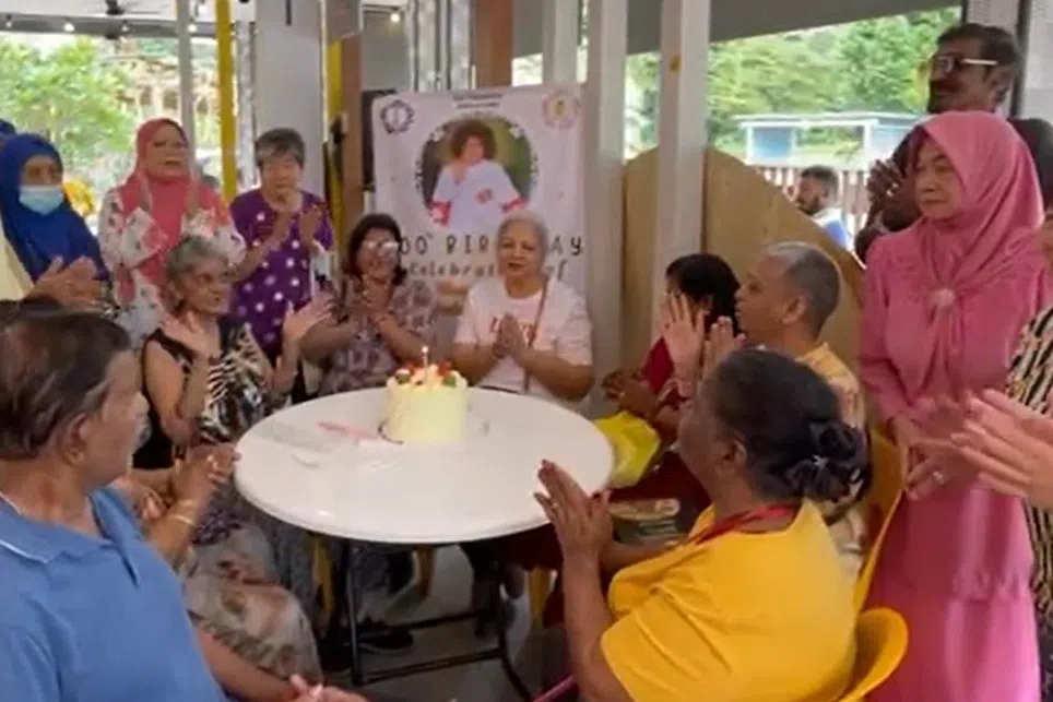 துடிப்புமிகு வாழ்க்கைமுறையில் முதியோரை ஈடுபடுத்தும் கொண்டாட்டம்