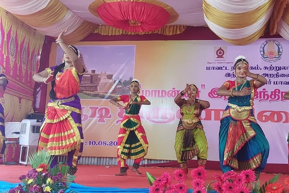 மூலவருக்குச் சிறப்புப் பூசைகள் நடைபெற்றன. பள்ளி, கல்லூரி மாணவ, மாணவிகளின் கரகாட்டம், ஒயிலாட்டம், பரதநாட்டியம் போன்ற கலை நிகழ்ச்சிகள் பார்வையாளர்களைக் கவர்ந்தன.