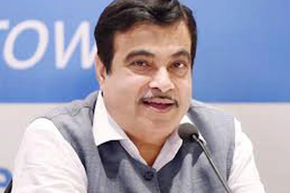 இந்திய தரைவழி போக்குவரத்துத்துறை அமைச்சர் நிதின் கட்காரி.
