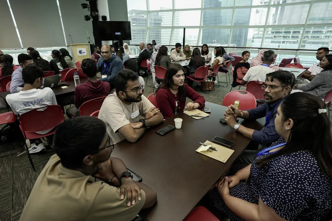 இளையர்களுக்கான ‘மனித நூலகம்’ 