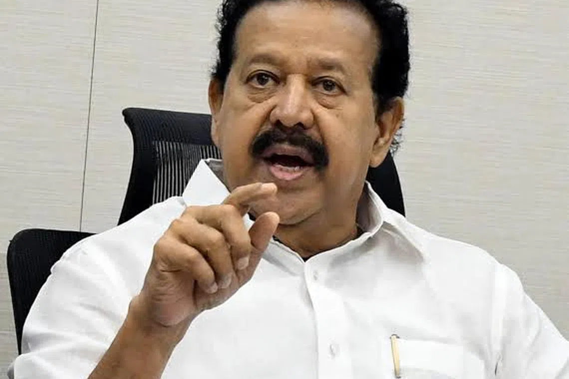 அமைச்சர் பொன்முடியின் கட்சிப் பதவி பறிப்பு; திமுக தொண்டர்கள் அதிர்ச்சி