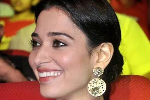 தமன்னா.