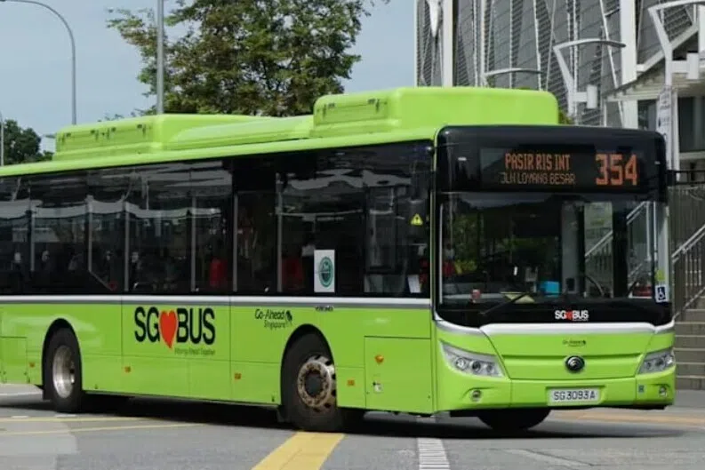 சிங்கப்பூரில் உள்ள மின் பேருந்துகளைச் சீனாவிலிருந்து கட்டுப்படுத்த முடியாது: எல்டிஏ