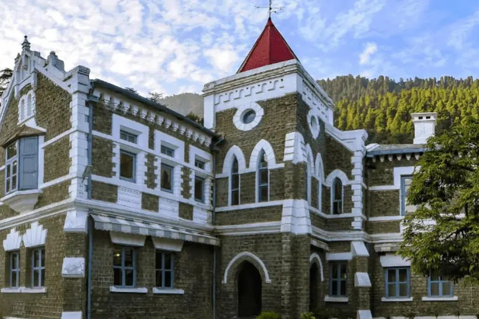 உத்தராகண்ட் உயர் நீதிமன்றம்.