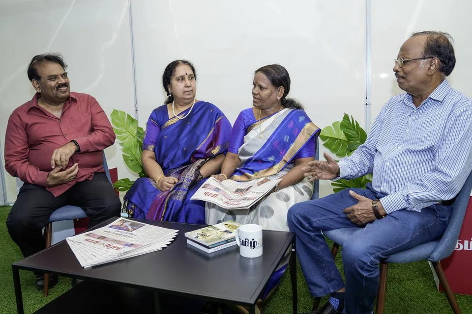 (இடமிருந்து) எழுத்தாளர்கள் ‌‌‌ஷாநவாஸ், மலையரசி சீனிவாசன், மணிமாலா, பொன் சுந்தரராசு.