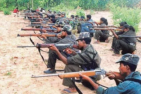 நாட்டின் பல்வேறு மாநிலங்களில் நக்சலைட்டுகளின் ஆதிக்கம் அதிகரித்து வந்ததை அடுத்து, அவர்களுக்கு எதிராக மத்திய அரசு தீவிர நடவடிக்கைகளை மேற்கொள்ள முடிவு செய்தது.