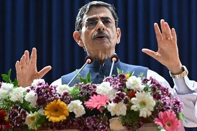 மம்தா பதவி விலகாததால் மேற்கு வங்கச் சட்டமன்றம் கலைப்பு