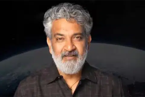 இயக்குநர் ராஜமௌலி.