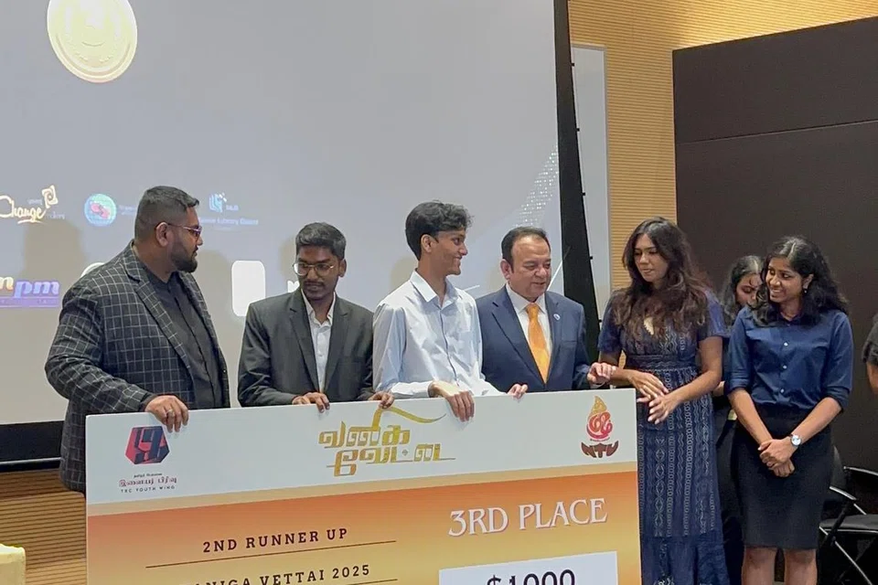 சிங்கப்பூர்ப் பலதுறைத் தொழிற்கல்லூரி மாணவர்களான குகனேஸ்வரன், கிரிஷ் கமல், ரியான் சௌ ஆகியோர் உருவாக்கிய ‘மெமோயிட்டி’ விளையாட்டு மூன்றாம் பரிசைப் பெற்றது.
