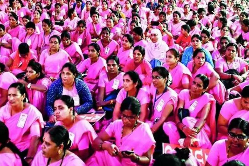 ‘ஆ‌ஷா’ சேவகர்களுக்கு நன்றித் தொகை வழங்கும் முதல் மாநிலம் ஆந்திரப் பிரதேசம்.