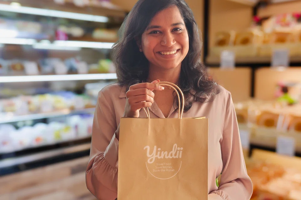 ‘யிண்டி’ (Yindii) செயலி இணை நிறுவனரும் தலைமைச் சந்தைப்படுத்துதல் நிர்வாகியுமான திருமதி மஹிமா ராஜாங்கம் நடராஜன். 