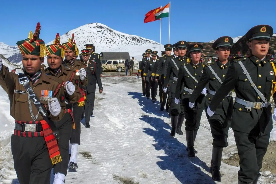 எல்லைப் பகுதியில் நிலைத்தன்மையைக் கட்டிக்காப்பது குறித்து இந்தியா, சீனா ராணுவங்கள் உயர்மட்டப் பேச்சுவார்த்தை நடத்தின.