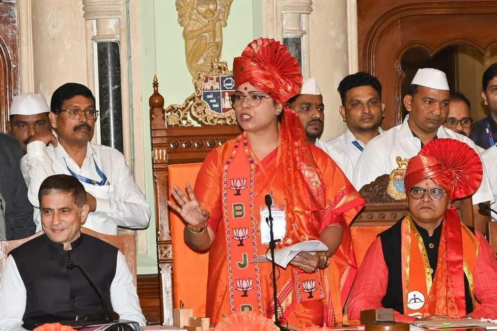 மும்பை மேயர் பதவி: 44 ஆண்டுகளுக்குப் பிறகு போட்டியின்றித் தேர்வு 