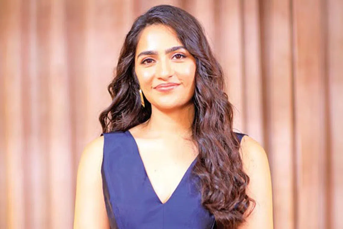 திறமையைக் கொண்டாடும் ரசிகர்களை ரொம்பப் பிடிக்கும்: ருக்மிணி