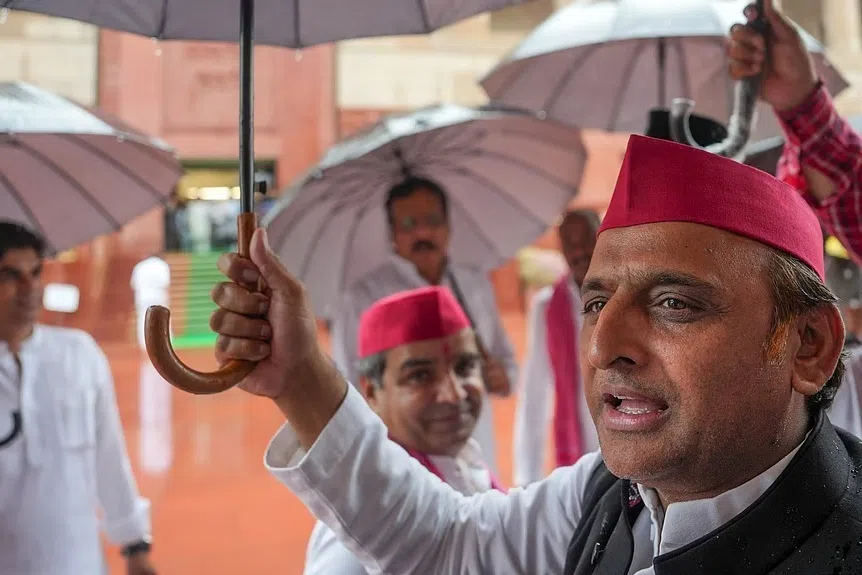 ‘எஸ்ஐஆர்’ என்பது ஜனநாயகத்துக்கு எதிரான சதி: சமாஜ்வாடி