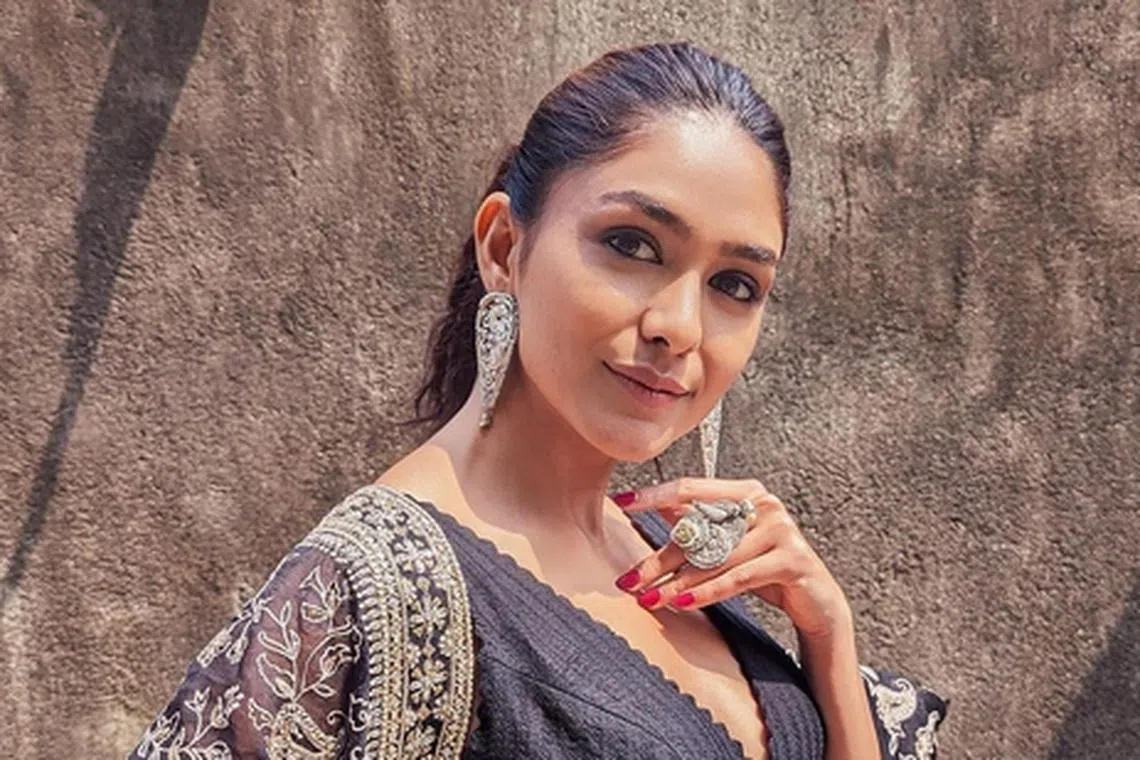 சூர்யாவுடன் இணையும் மிருணாள்