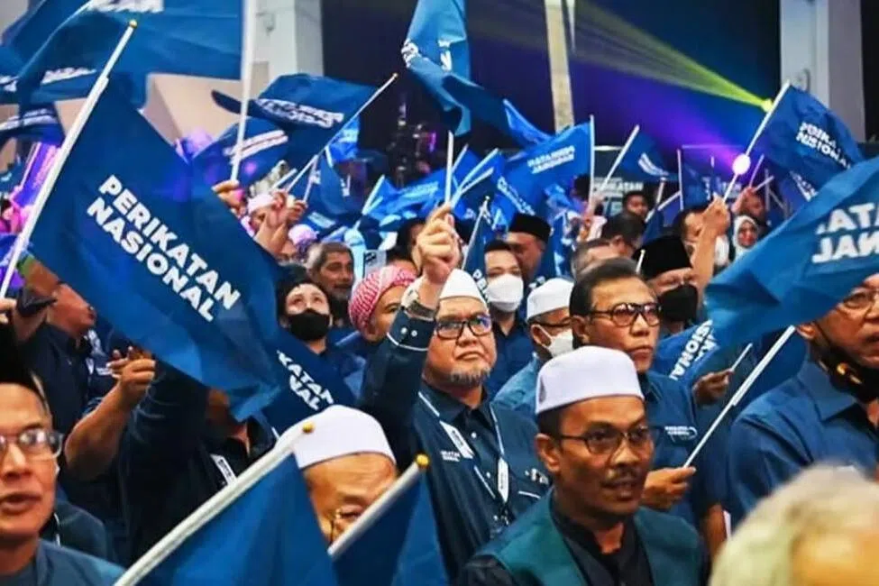 மலேசிய பெரிக்கத்தான் எதிர்க்கட்சிக் கூட்டணியின் அவசரக் கூட்டம்
