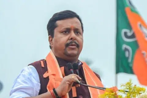 பீகார் மாநில அமைச்சராக இருந்தவர் நிதின் நபின், 45.
