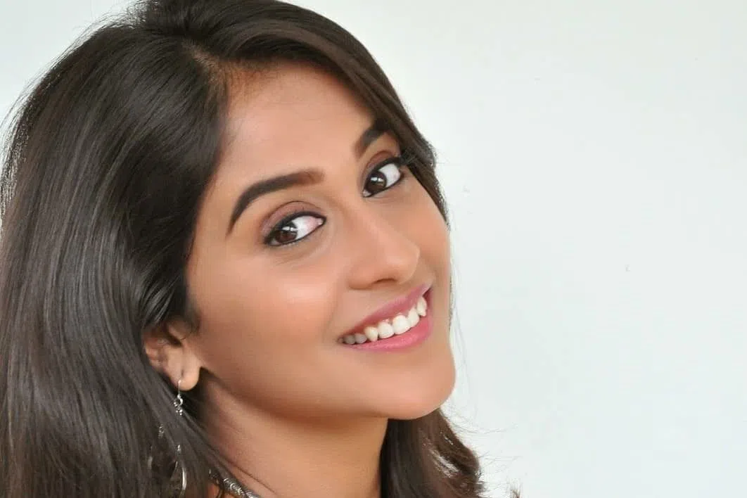 ‘மூக்குத்தி அம்மன் 2’ படத்தில் வில்லியாக ரெஜினா