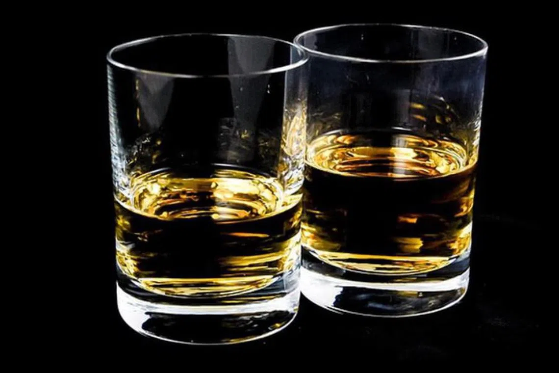 மது அருந்தி வாகனம் ஓட்டியதாக 34 பேர் மீது வழக்கு 