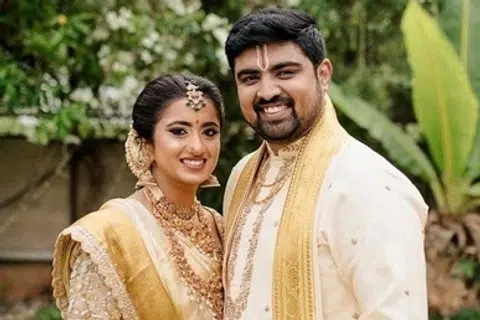 மனைவி கிருத்திகாவுடன் மருத்துவர் மகேந்திர ரெட்டி.