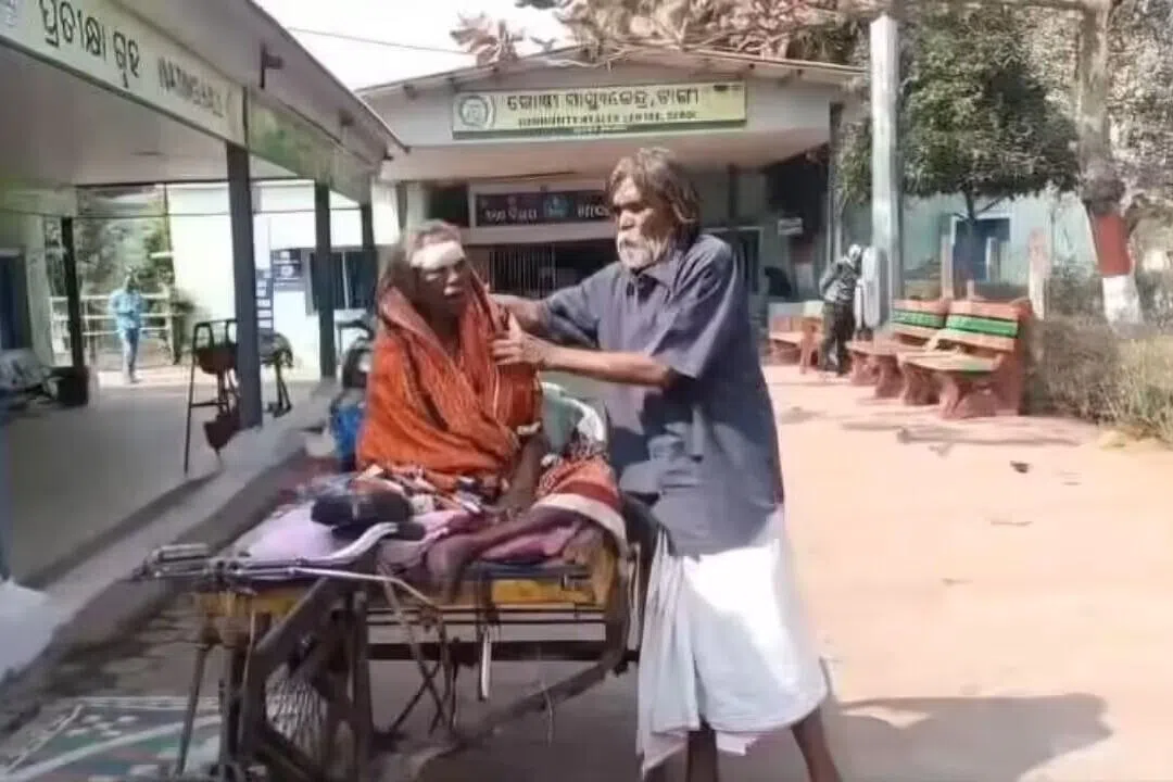 மருத்துவ சிகிச்சைக்காக மனைவியை வைத்து 600 கி.மீ. ரிக்‌ஷா ஓட்டிச் சென்ற 75 வயது முதியவர்