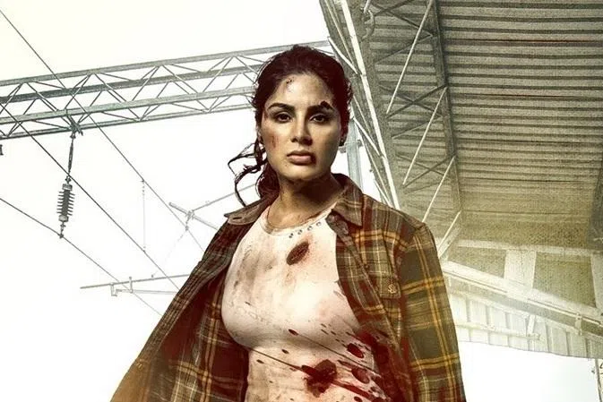 ‘டூப்’ இல்லாமல் சண்டைபோட்ட சம்யுக்தா