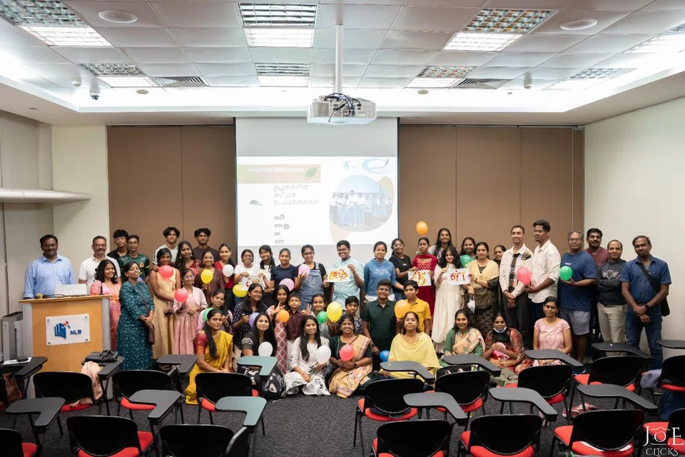 ‘விதைகள்’ நிகழ்ச்சியில் மாணவர்களை ஒன்றிணைக்கும் விதமாகக் கவிதை குறித்த அங்கங்கள் இடம்பெற்றன.