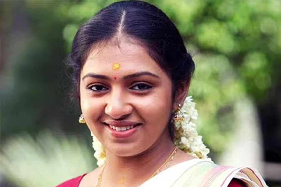 லட்சுமி மேனன்.